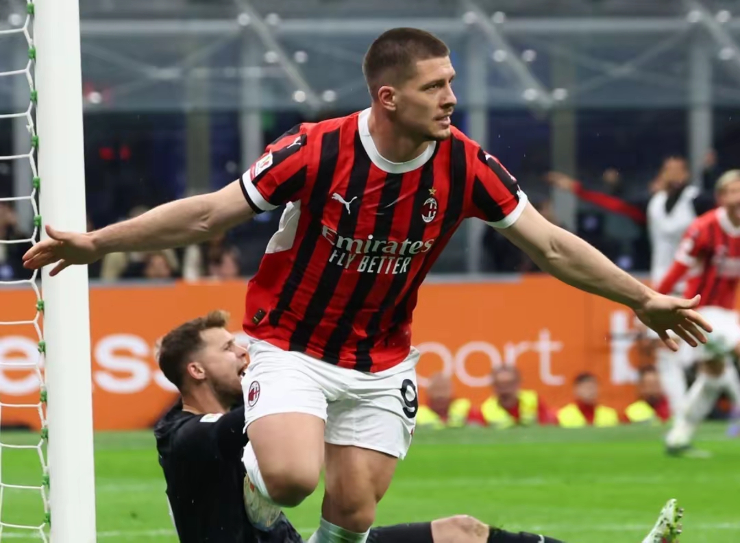 开云体育APP下载-AC米兰队再战一场，领先对手一步，振奋人心